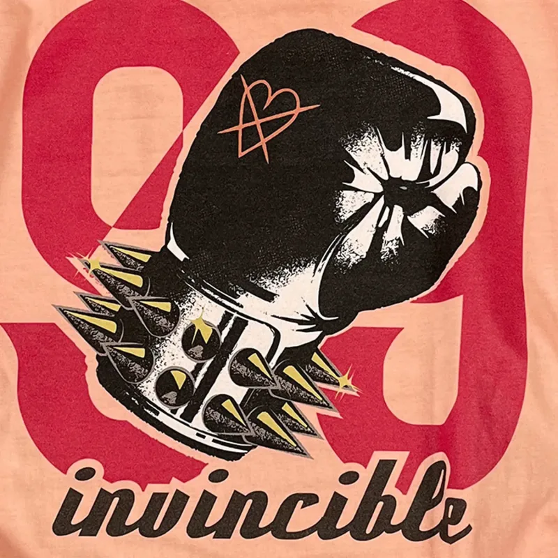 Футболка "INVINCIBLE"