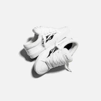 Кросівки "STRAYE LOGAN PUFF GLOSSY WHITE"